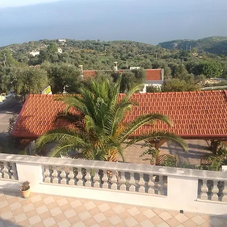 Hotell La Collinetta 3*